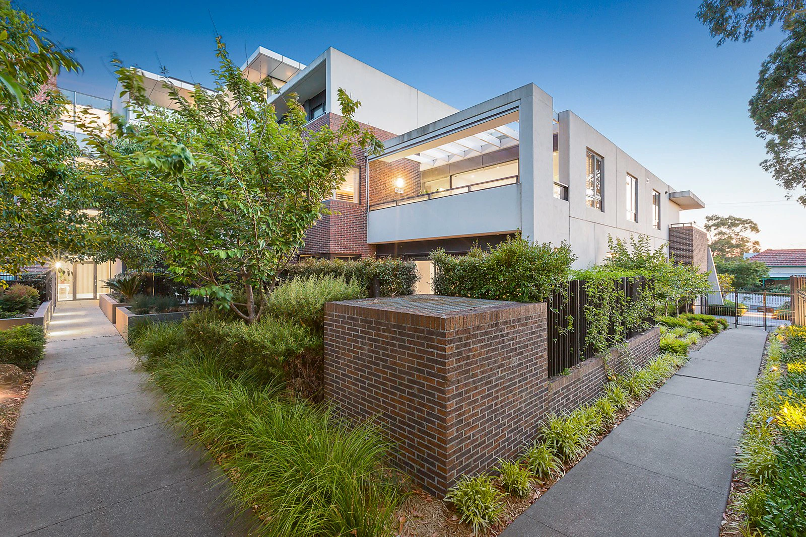 202/33 Wattle Road, Hawthorn, VIC