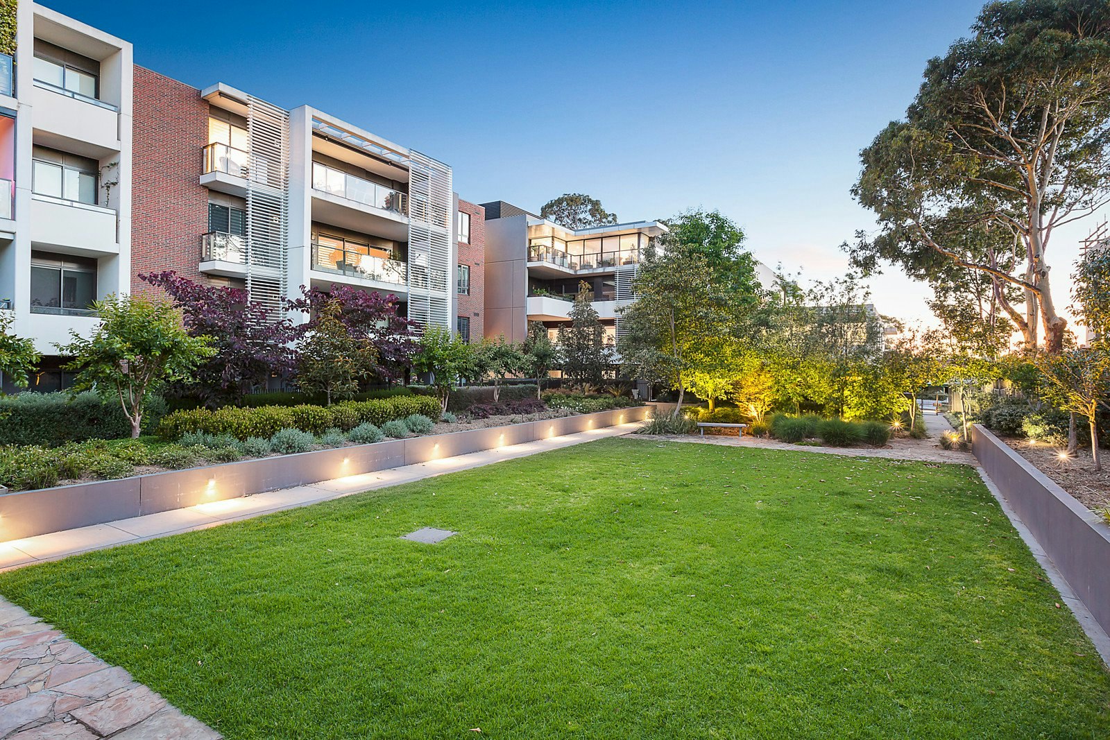 202/33 Wattle Road, Hawthorn, VIC