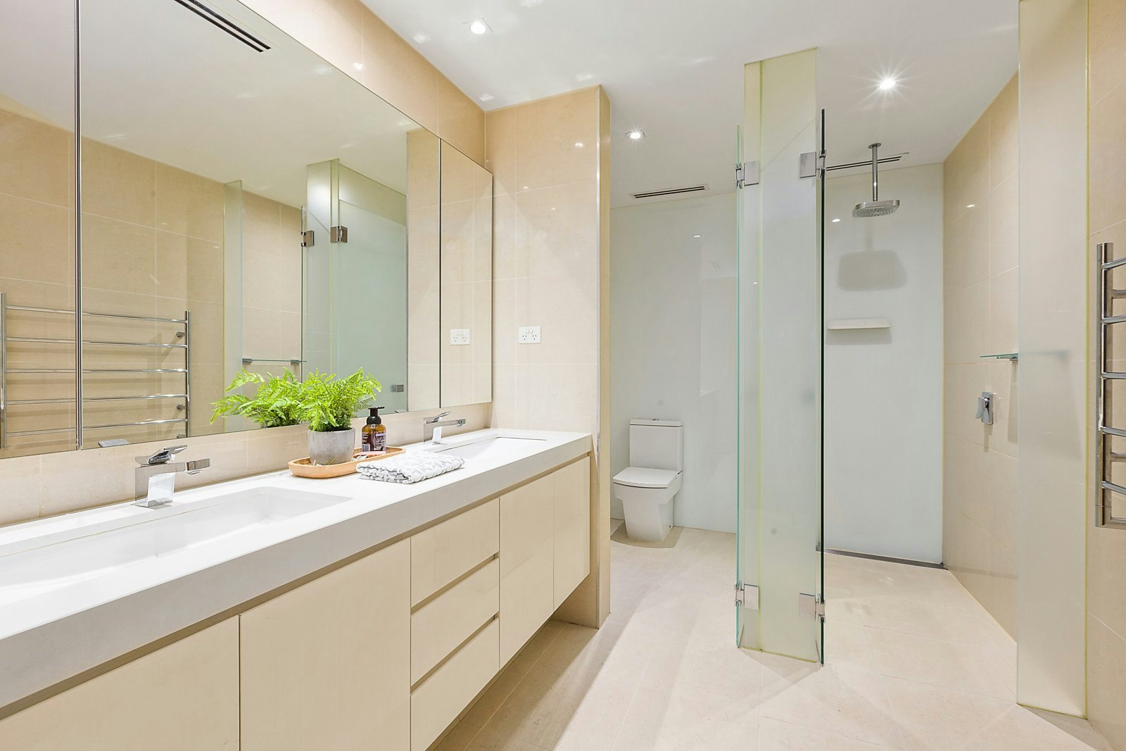 202/33 Wattle Road, Hawthorn, VIC