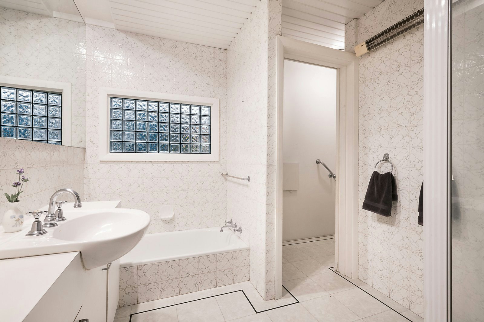 20 Solway Street, Ashburton, VIC