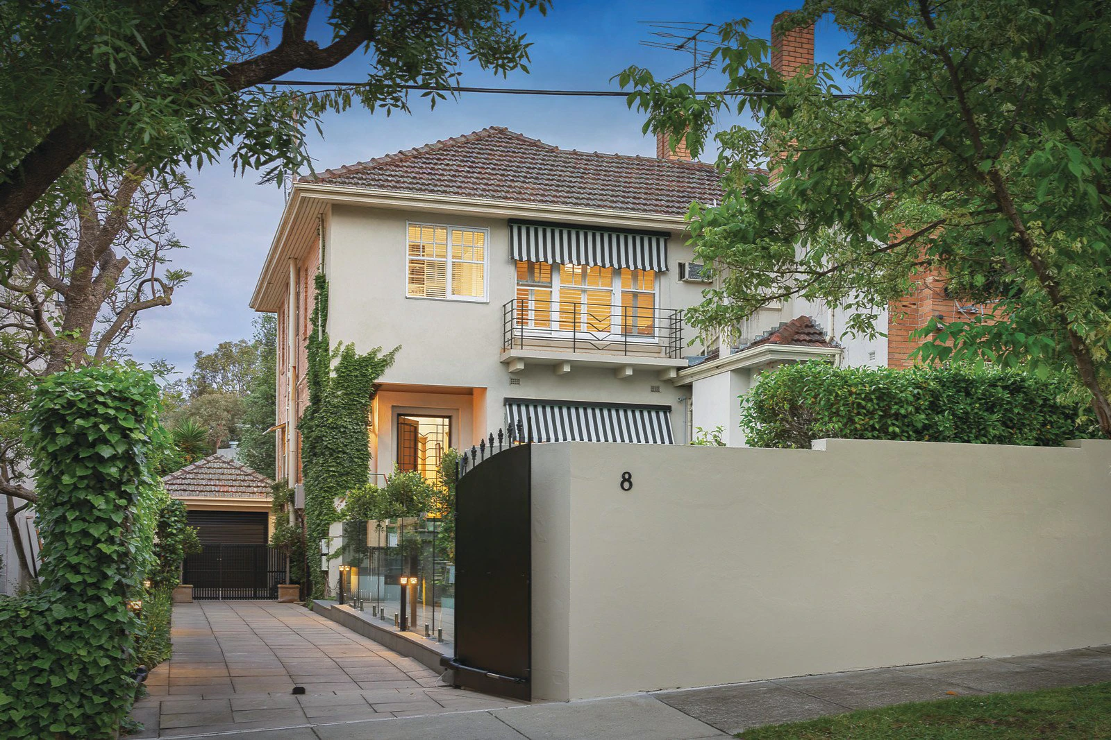 8 Kyeamba Grove, Toorak, VIC