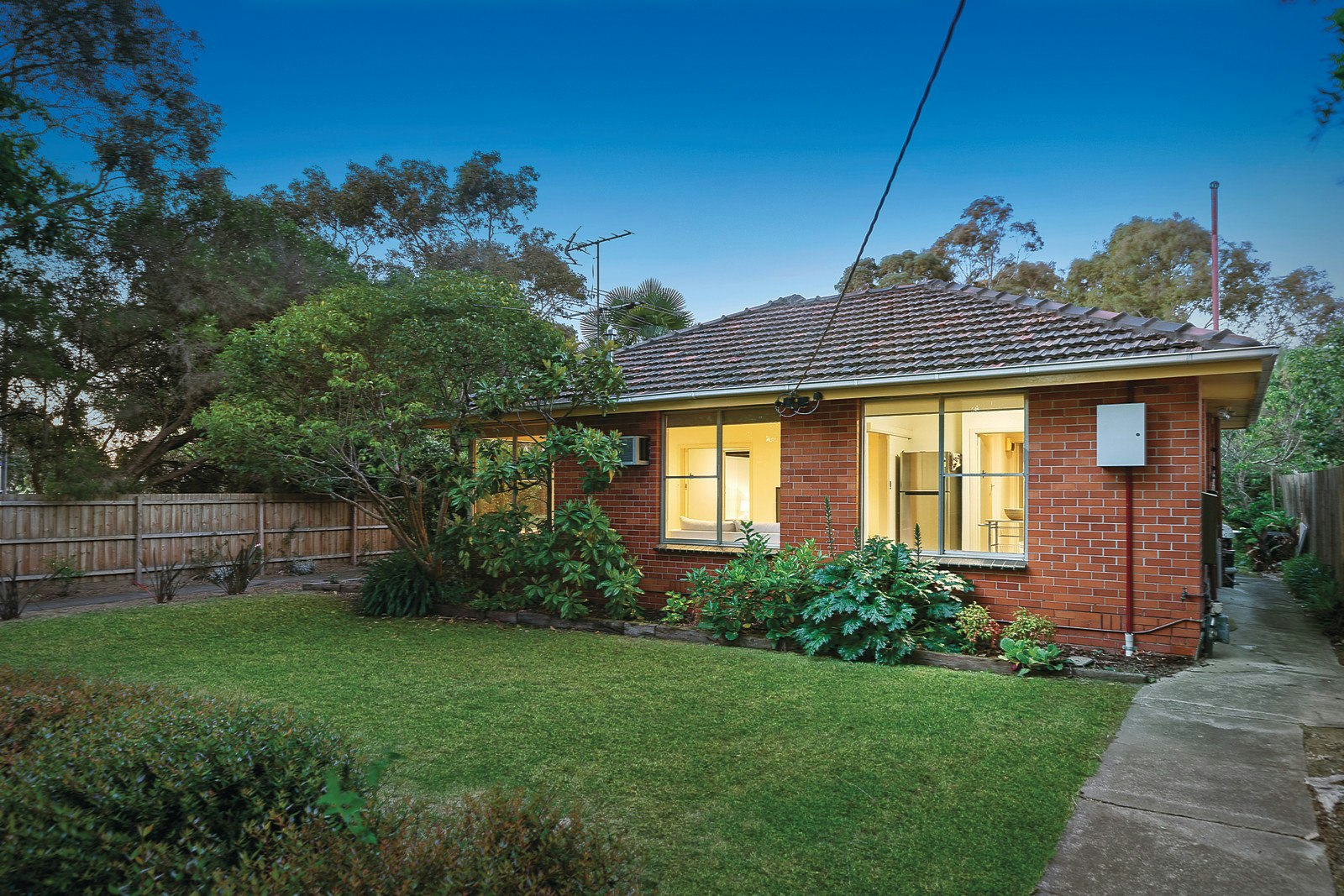1/3 Crescent Road, Camberwell, VIC