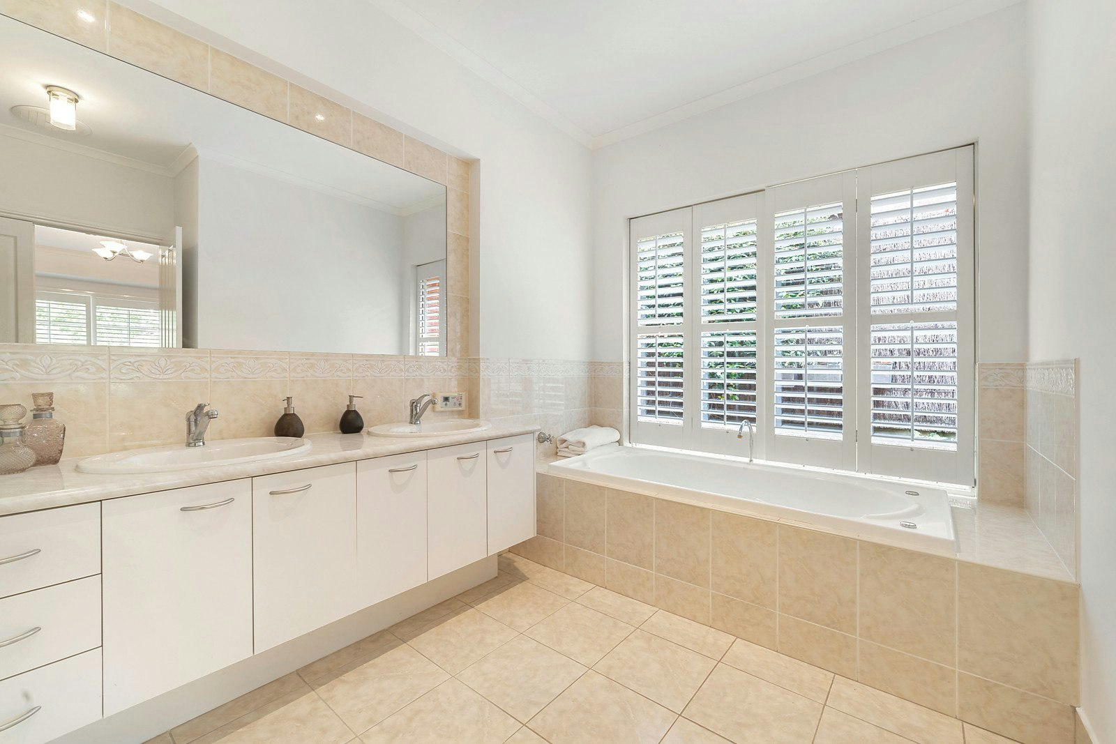 65 Sir Garnet Road, Surrey Hills, VIC