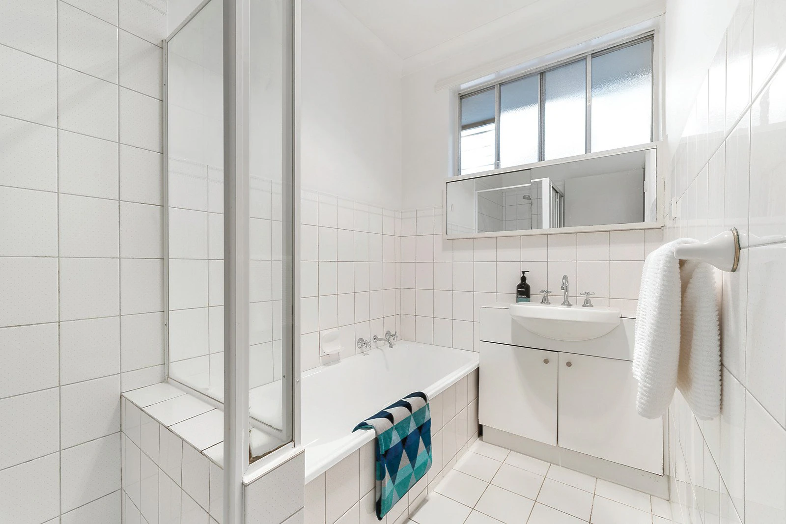 1/3 Crescent Road, Camberwell, VIC