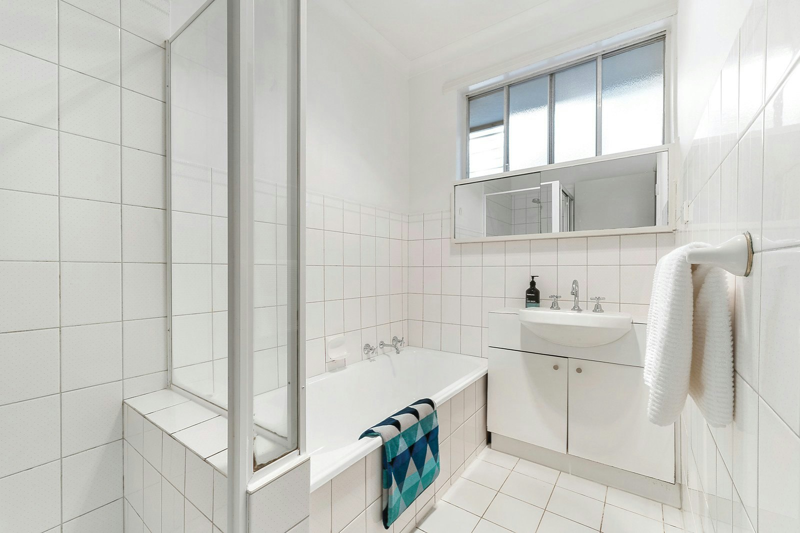 1/3 Crescent Road, Camberwell, VIC