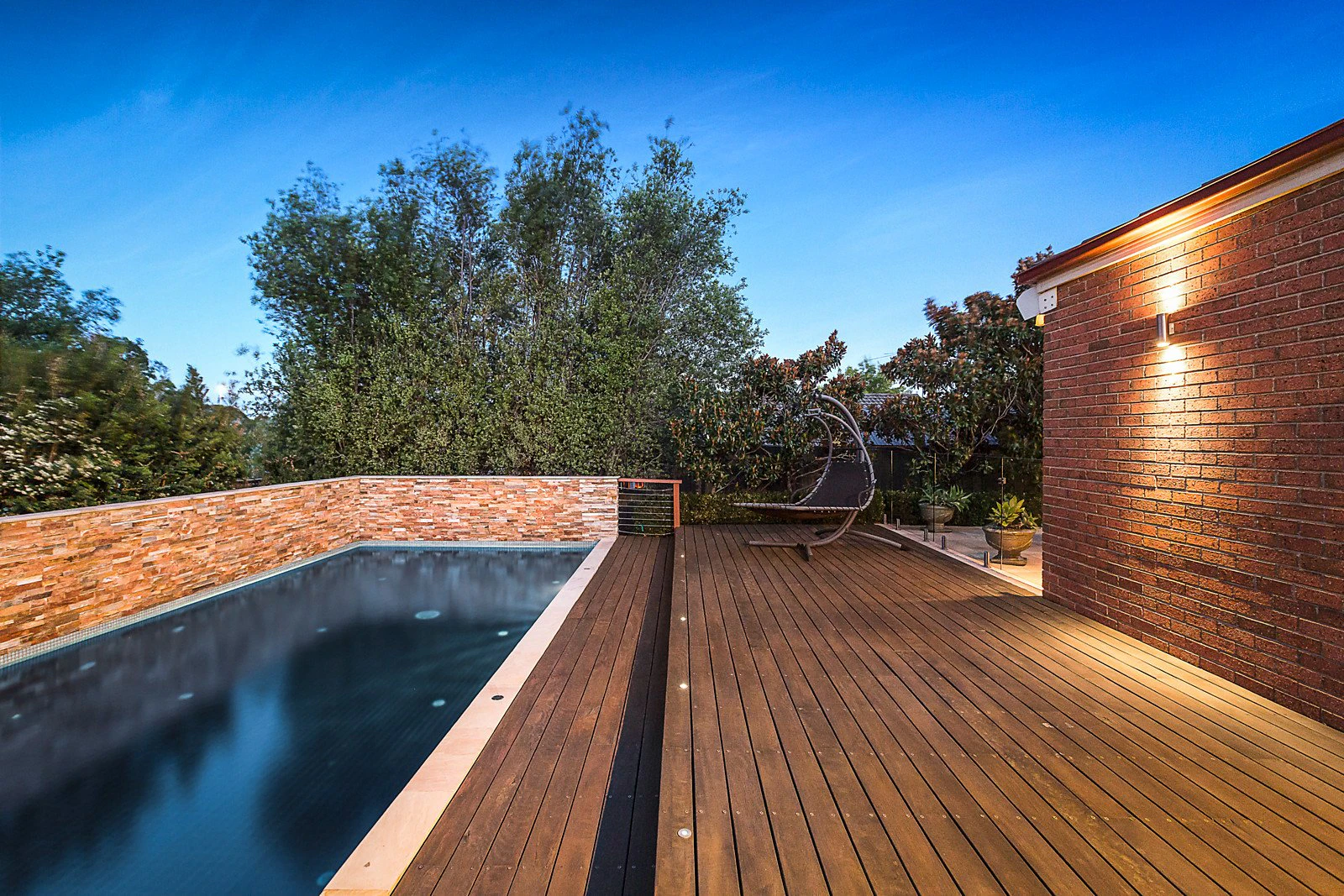 2 Barnard Grove, Kew, VIC