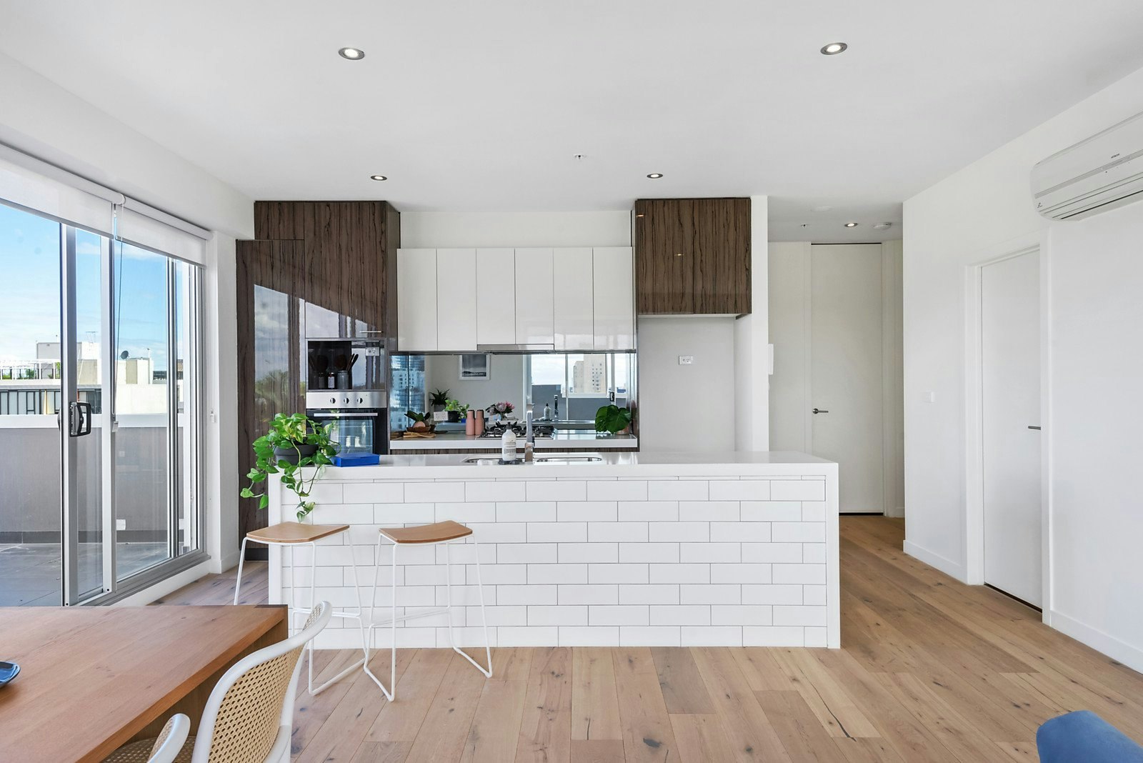 702/20 Garden Street, South Yarra, VIC