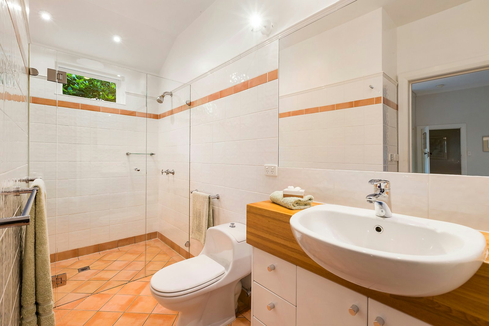 7 Courang Road, Glen Iris, VIC