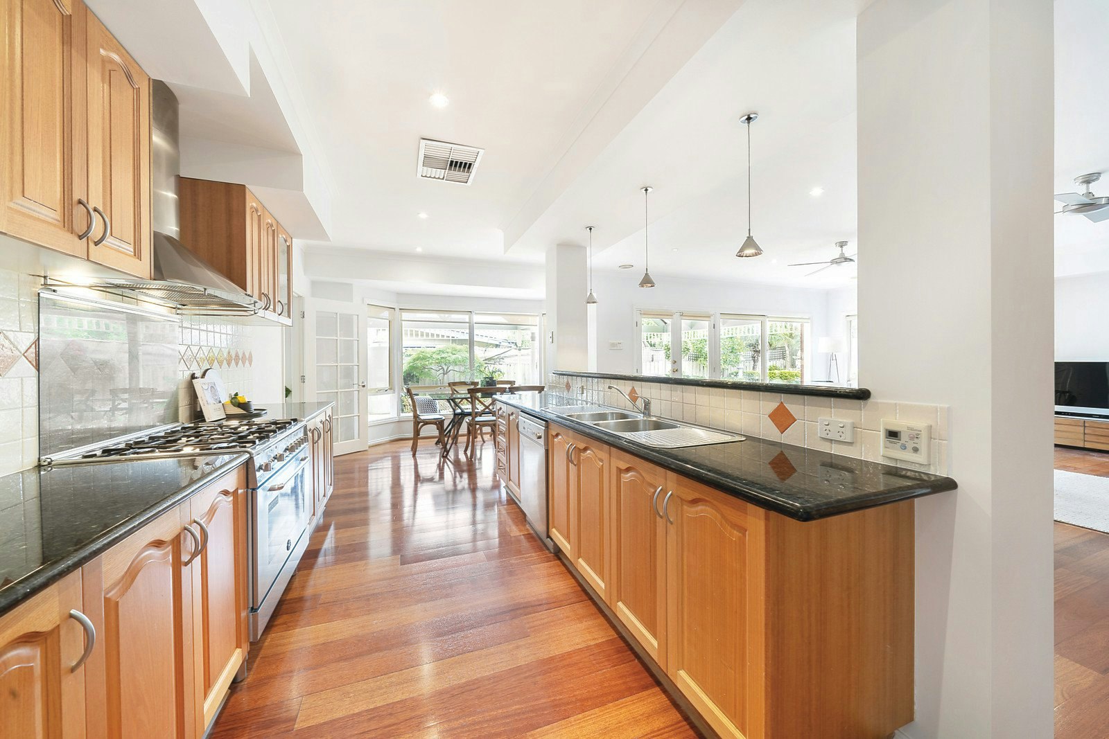 65 Sir Garnet Road, Surrey Hills, VIC