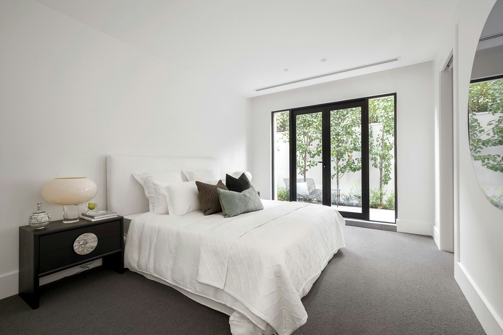 1 Huntingtower Road, Armadale, VIC