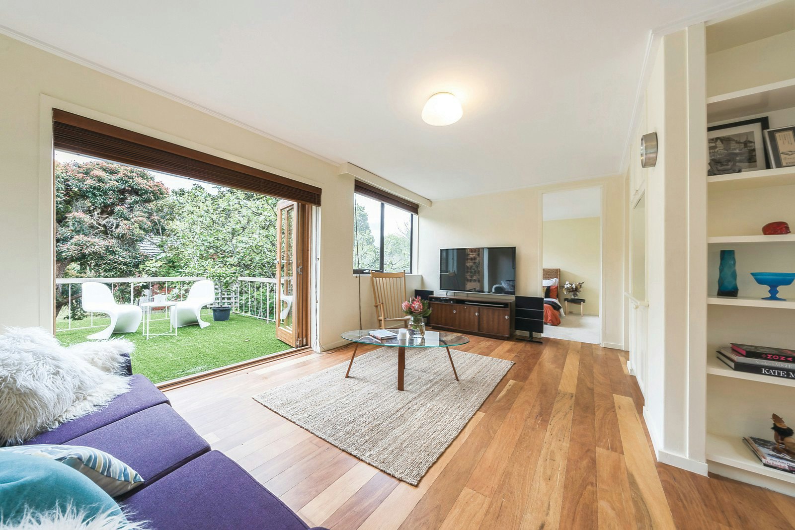 2/10 Ferncroft Avenue, Malvern East, VIC