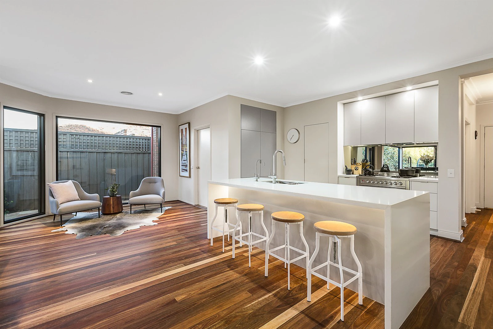 2 Barnard Grove, Kew, VIC