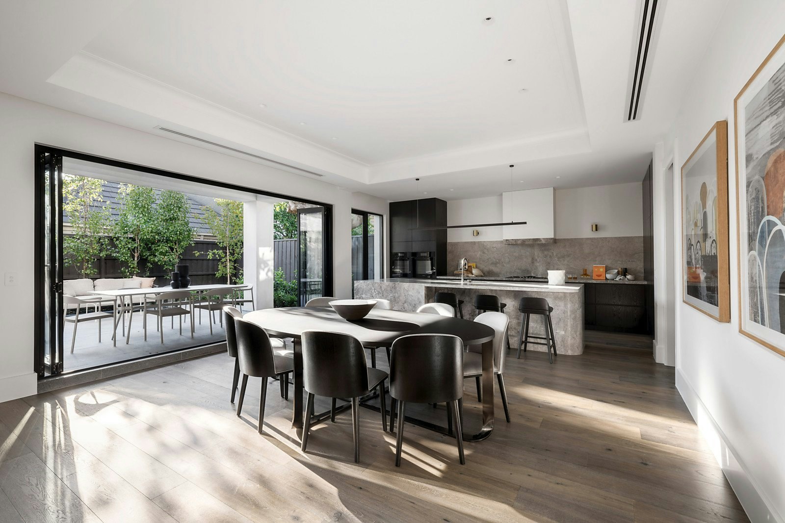 1 Huntingtower Road, Armadale, VIC