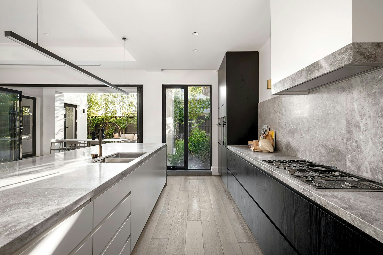 1 Huntingtower Road, Armadale, VIC