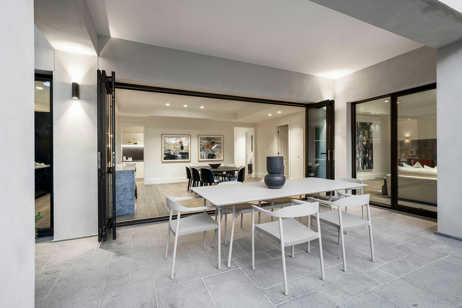 1 Huntingtower Road, Armadale, VIC