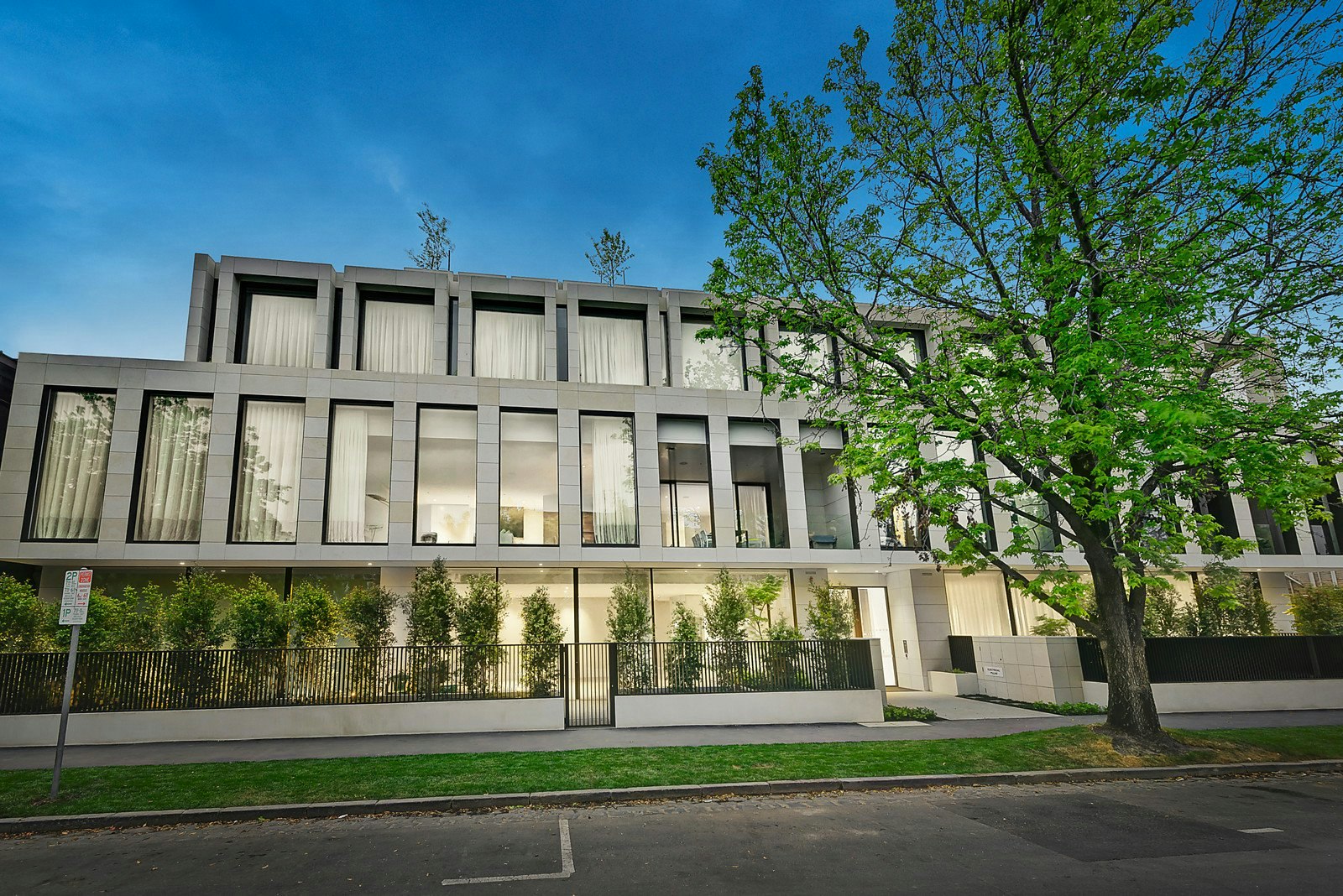 7/23 Millswyn Street, South Yarra, VIC