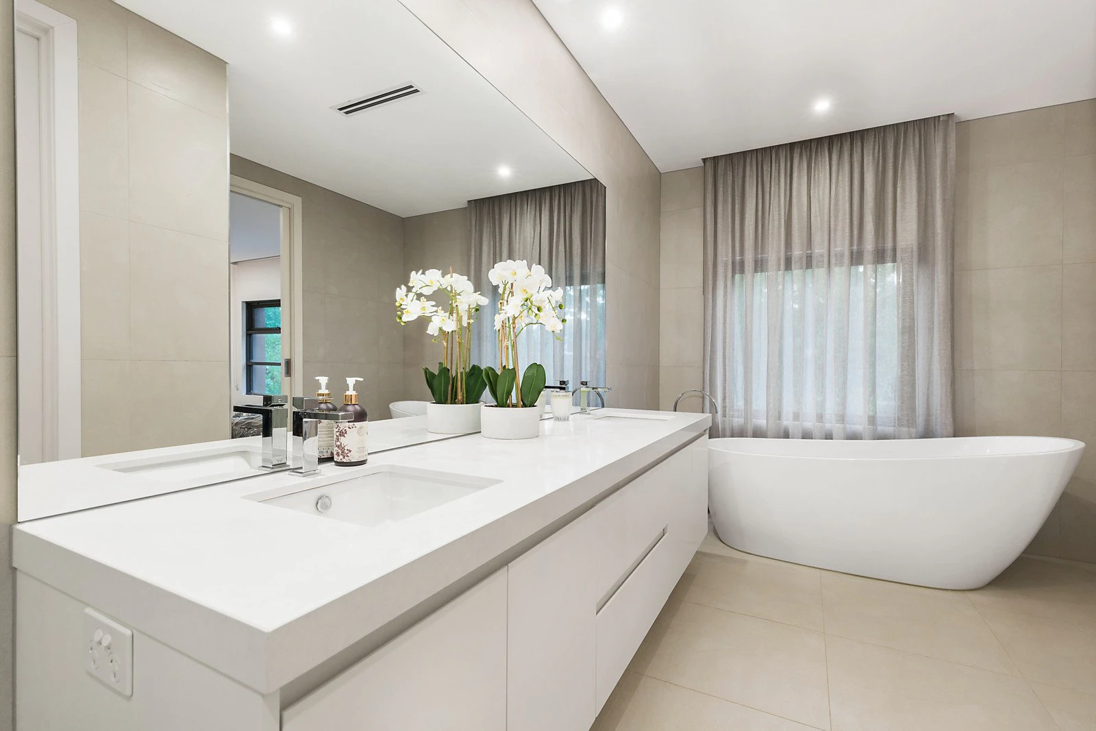 53 Leura Grove, Hawthorn East, VIC