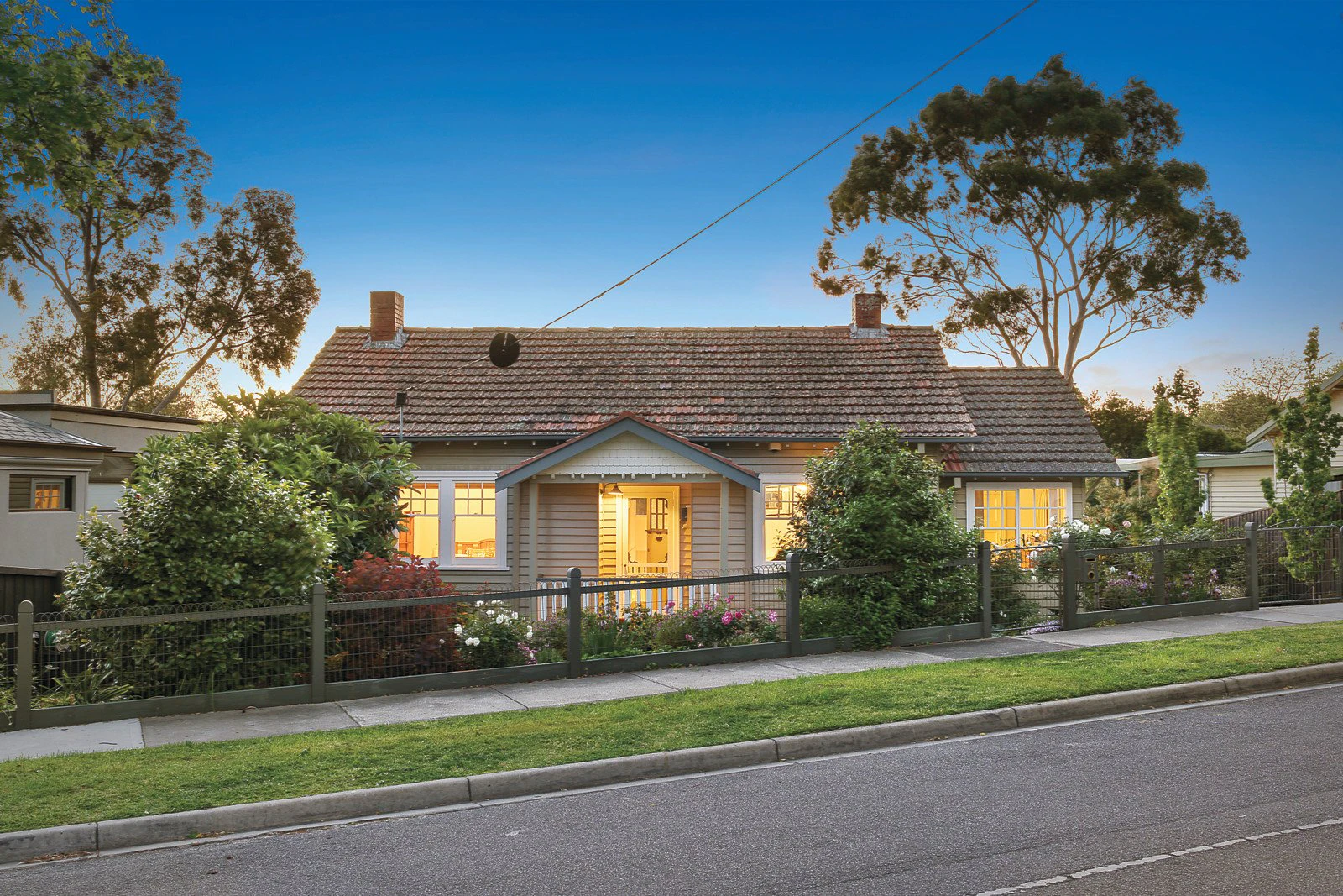12 Thames Street, Surrey Hills, VIC