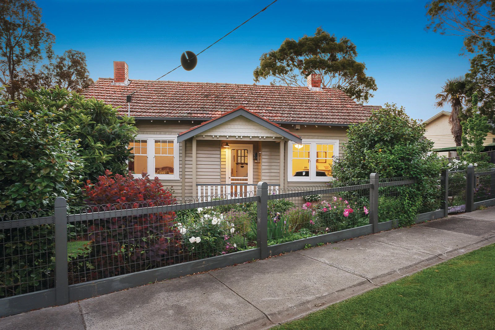 12 Thames Street, Surrey Hills, VIC