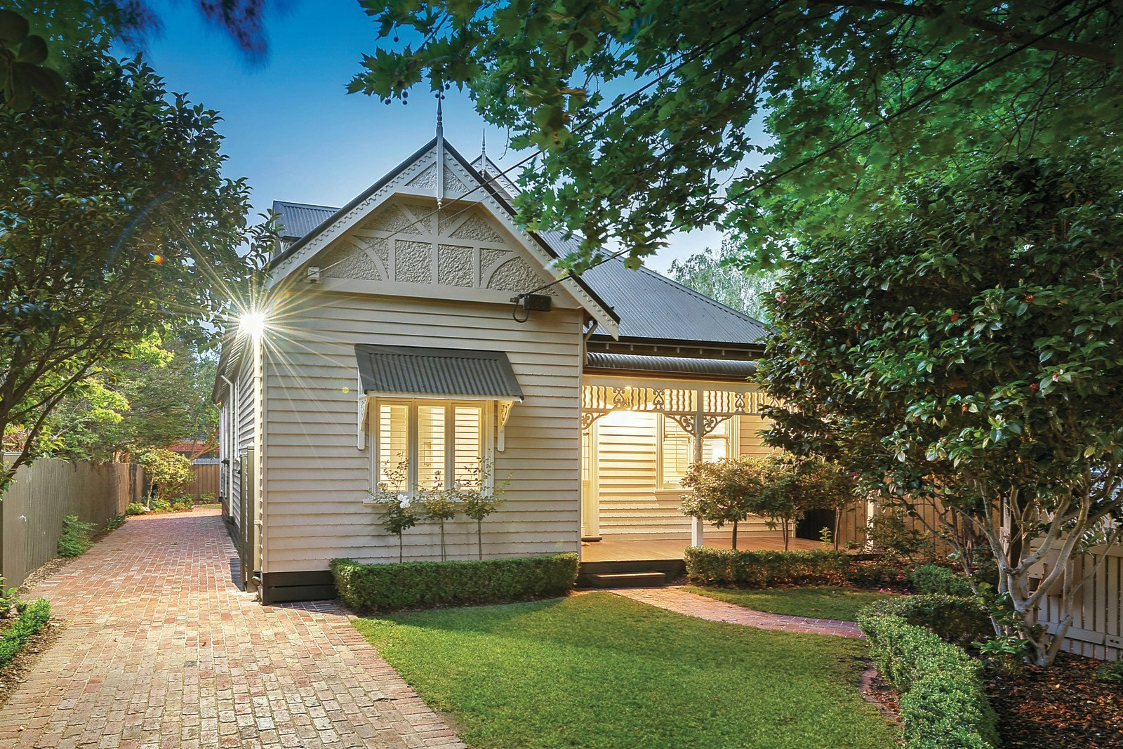 20 Warley Road, Malvern East, VIC