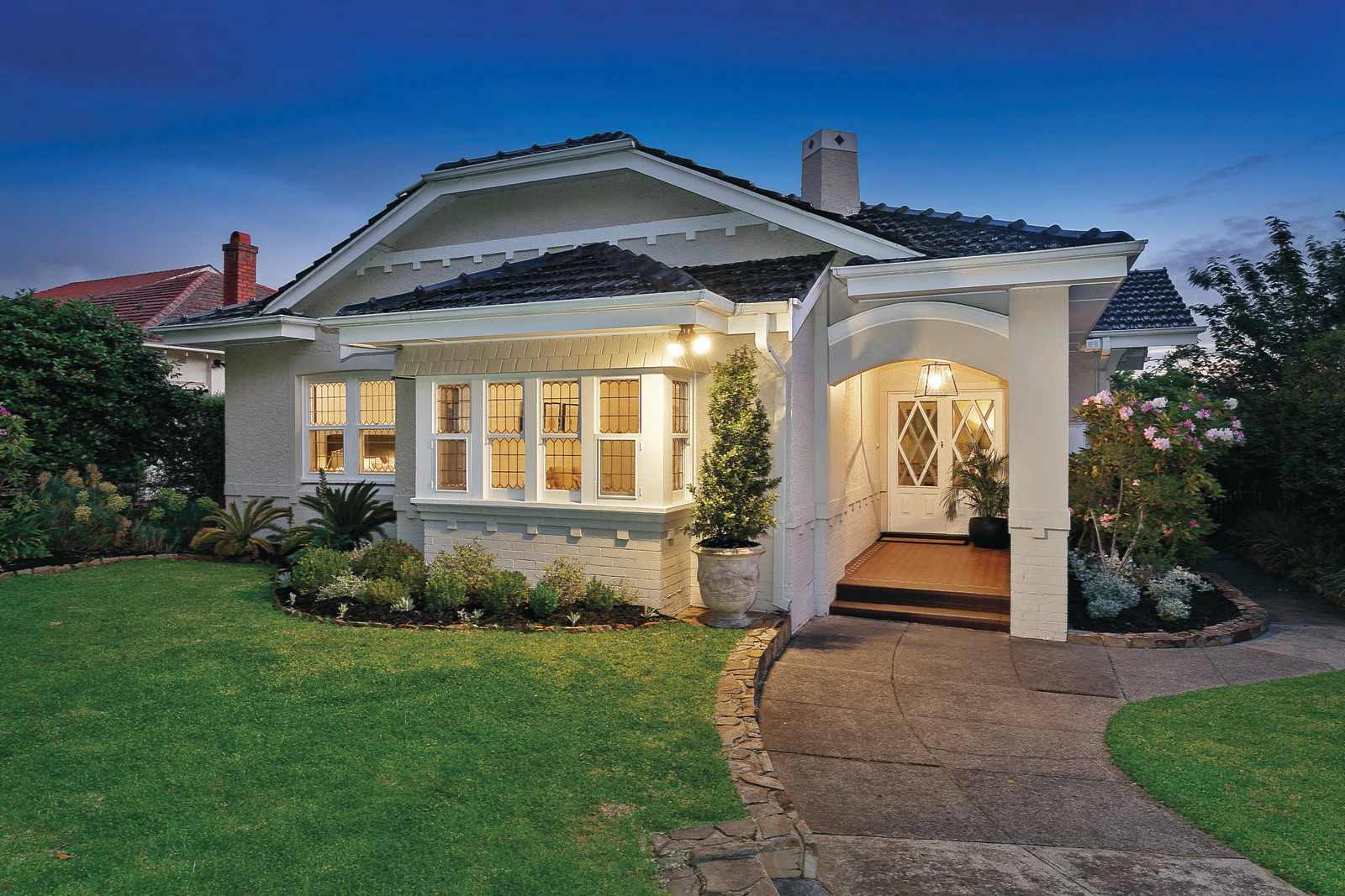 2 Heatherleigh Place, Malvern East, VIC