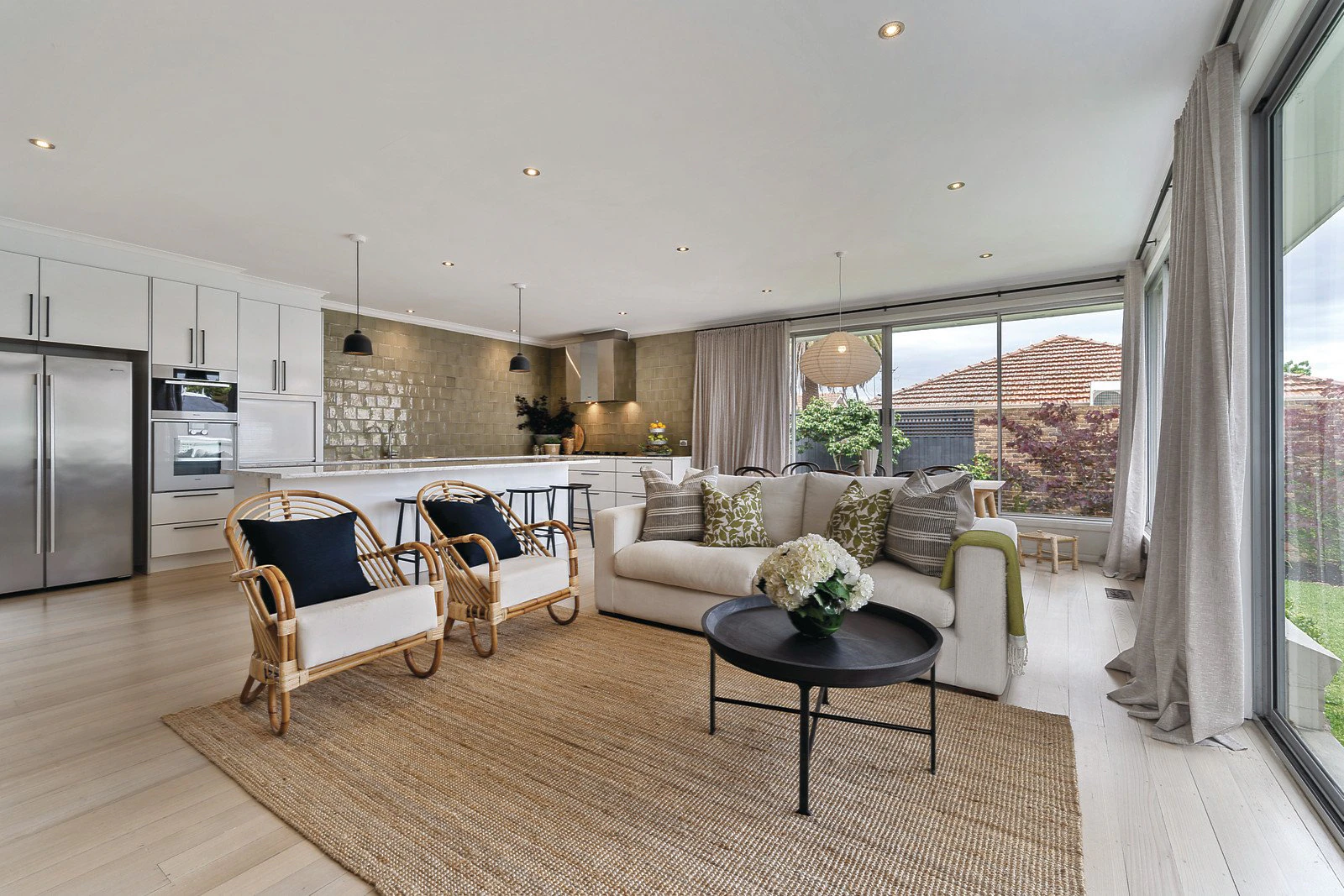 2 Heatherleigh Place, Malvern East, VIC