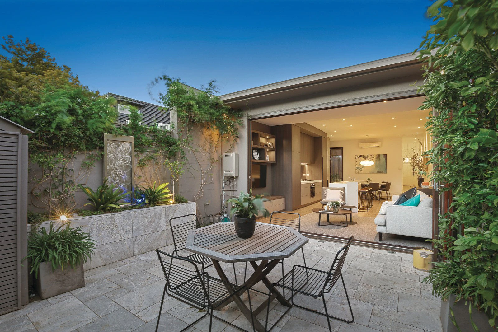 42 Danks Street, Albert Park, VIC