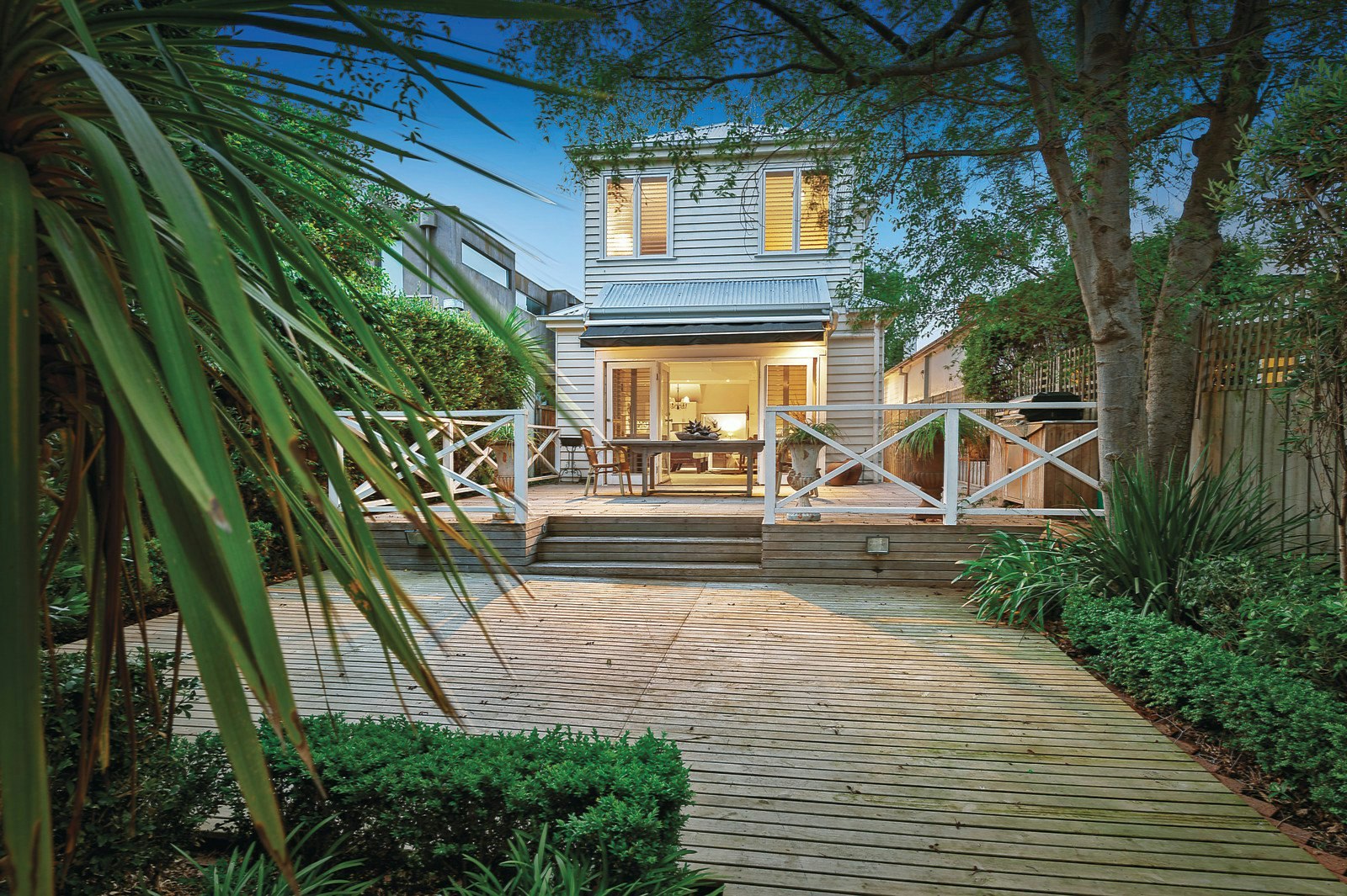 17 Railway Avenue, Armadale, VIC