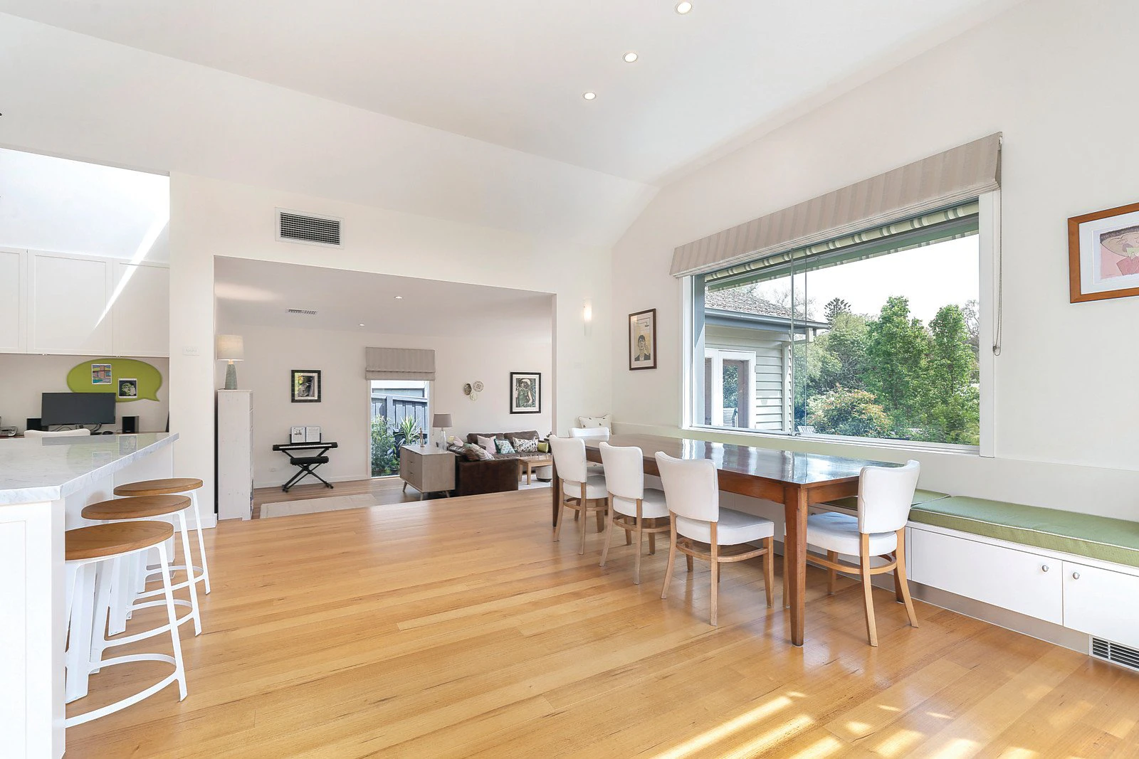 12 Thames Street, Surrey Hills, VIC