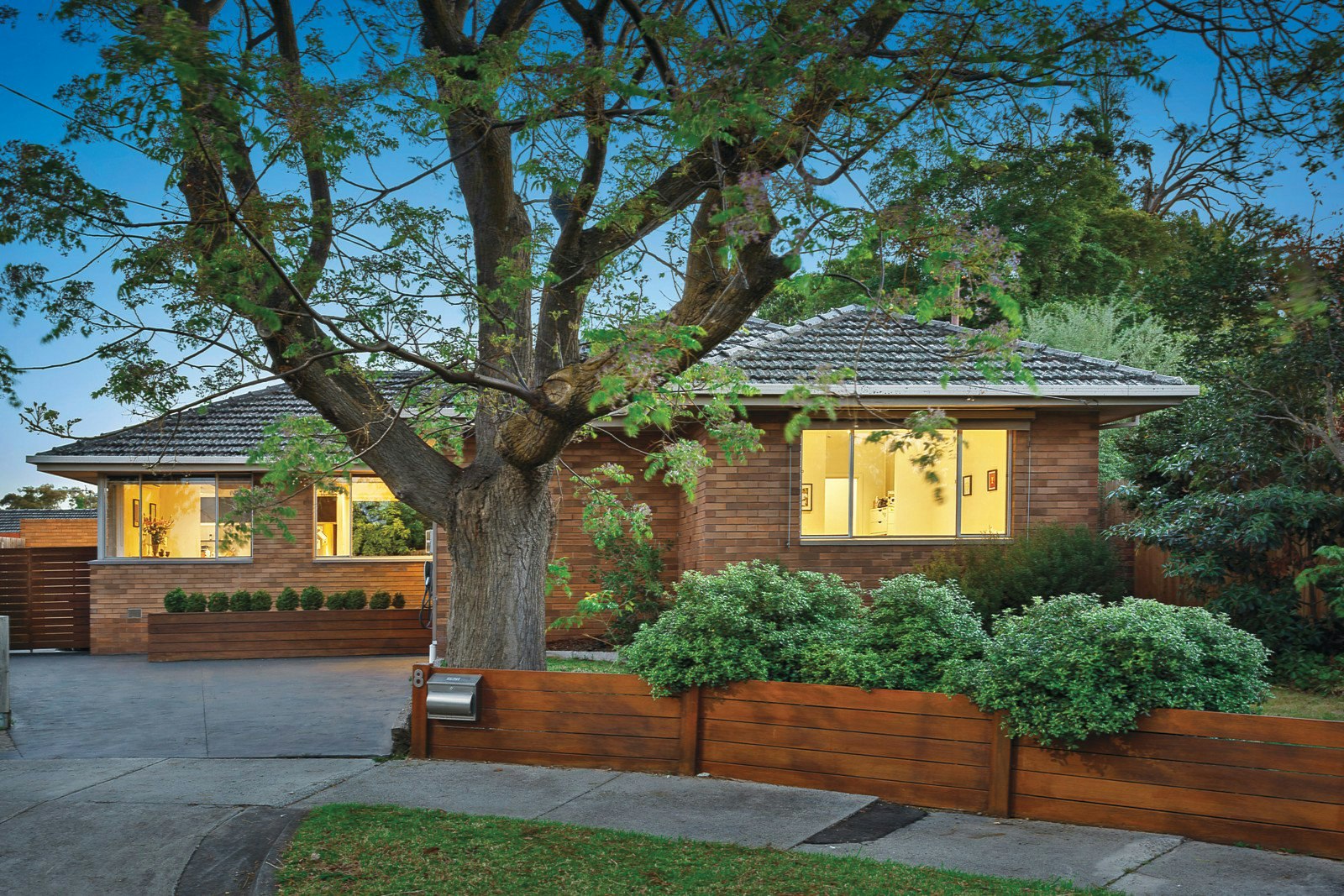 8 Kefford Court, Mont Albert North, VIC