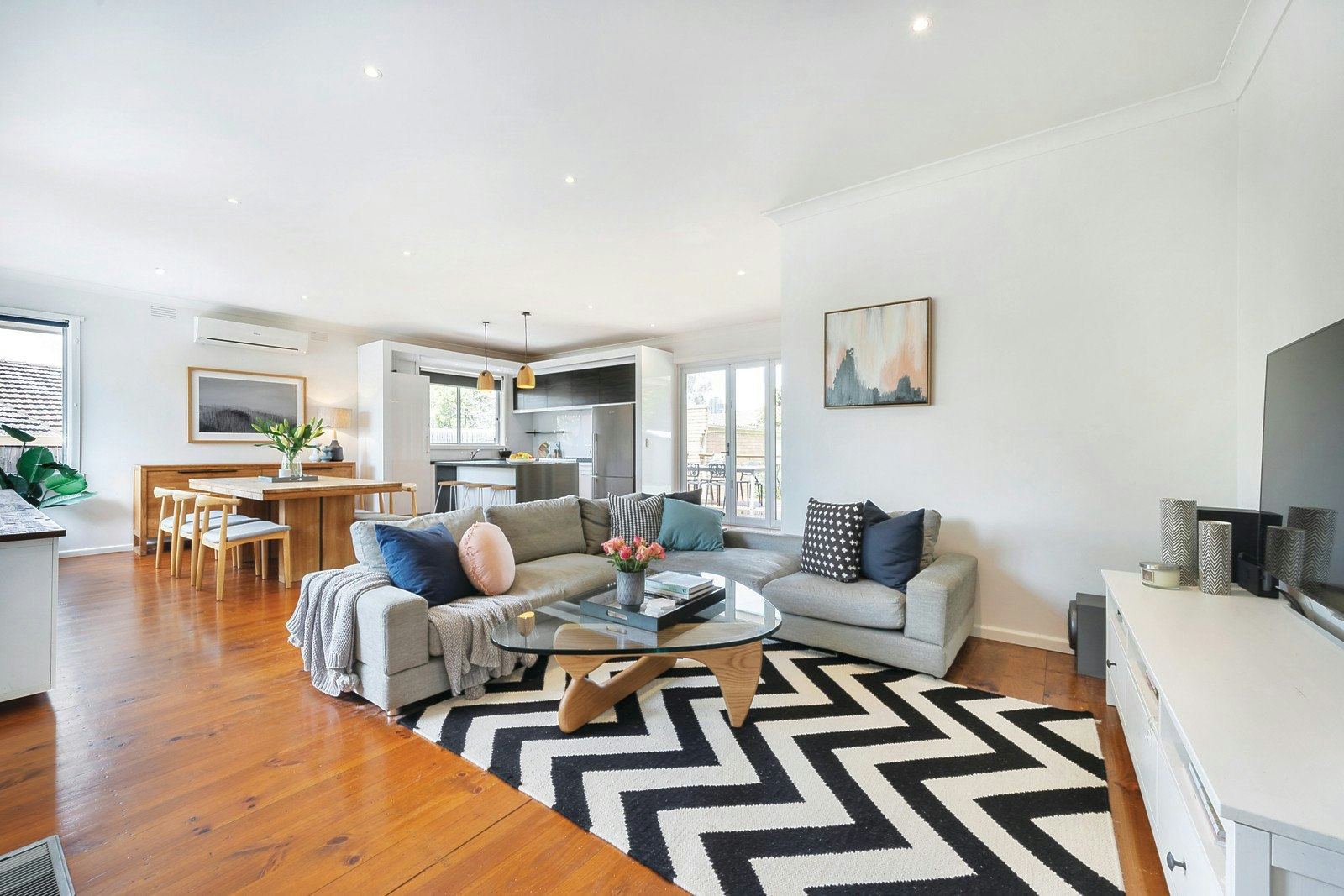 8 Kefford Court, Mont Albert North, VIC