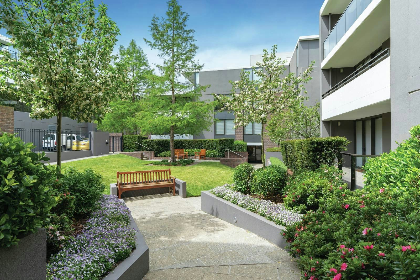 101/55 Chaucer Crescent, Canterbury, VIC