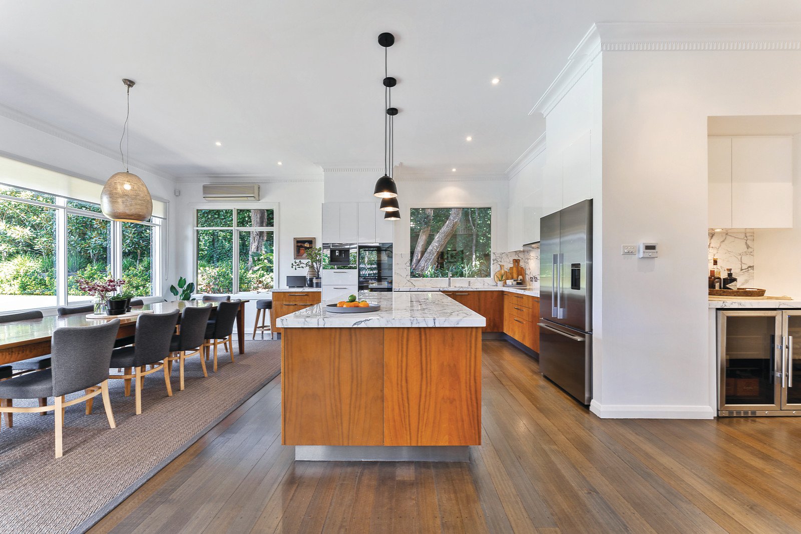 10 Benwerrin Road, Surrey Hills - Thumbnail 3