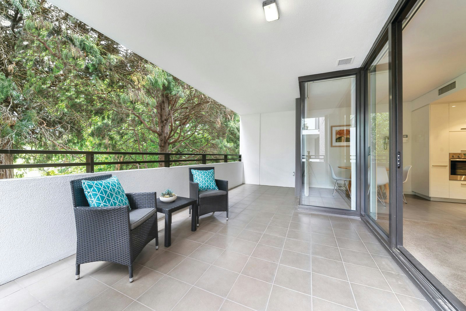 101/55 Chaucer Crescent, Canterbury, VIC