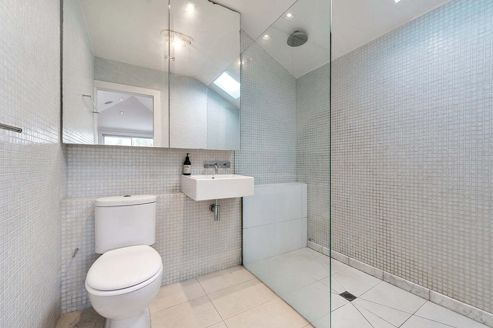 27 Richardson Street, Albert Park, VIC