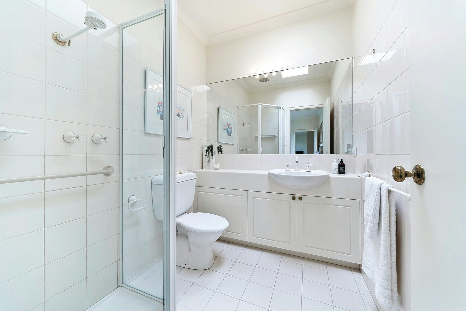 1/691 Riversdale Road, Camberwell, VIC