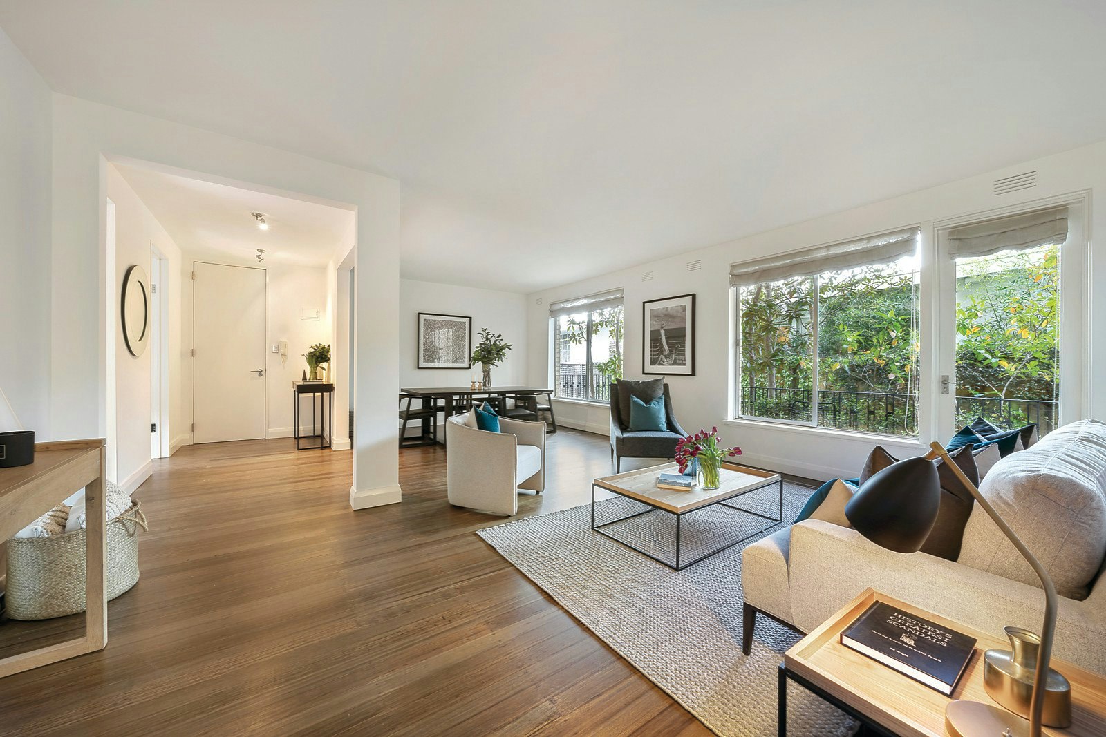 2/3 Lansell Court, Toorak, VIC