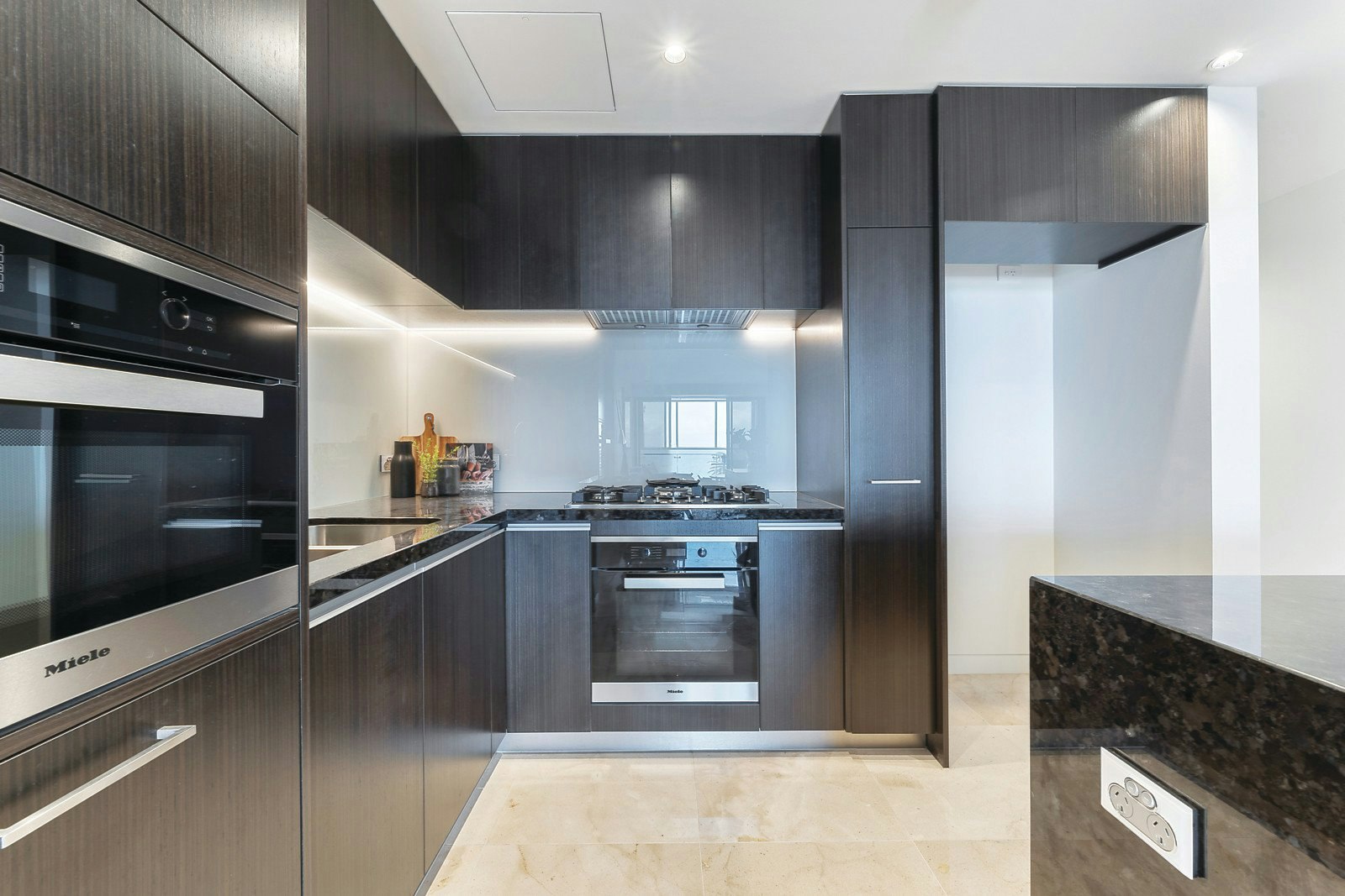 304/88 Beaconsfield Parade, Albert Park, VIC