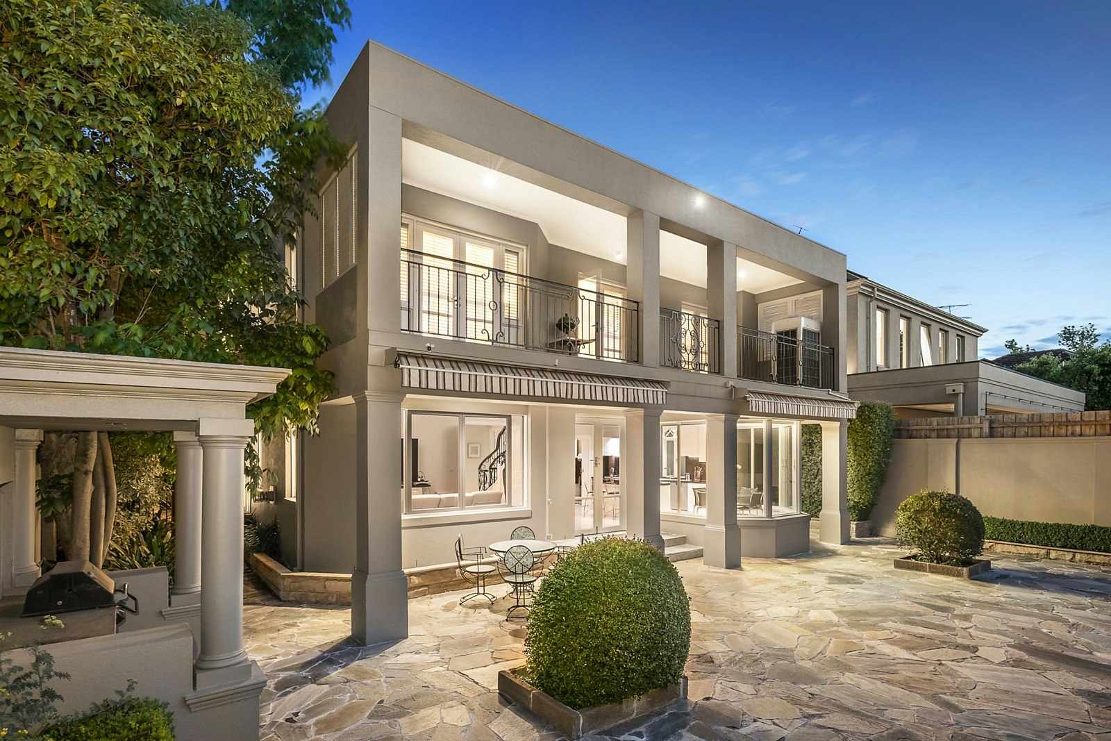 3 Balmerino Avenue, Toorak, VIC