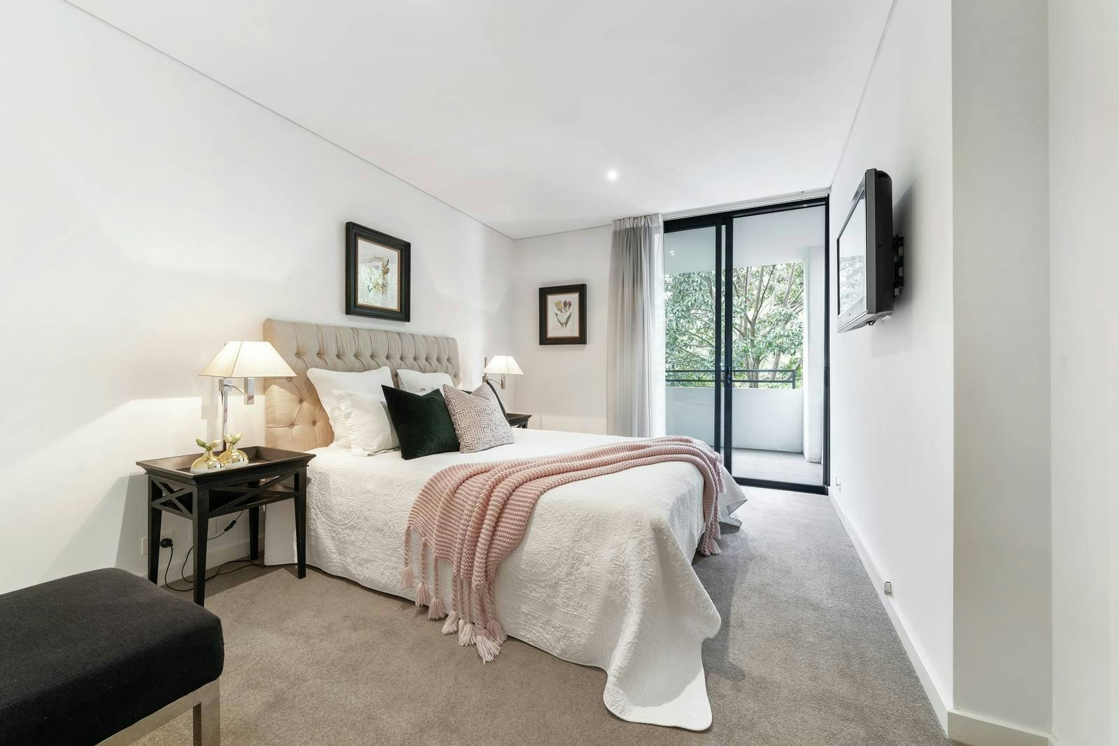 101/55 Chaucer Crescent, Canterbury, VIC