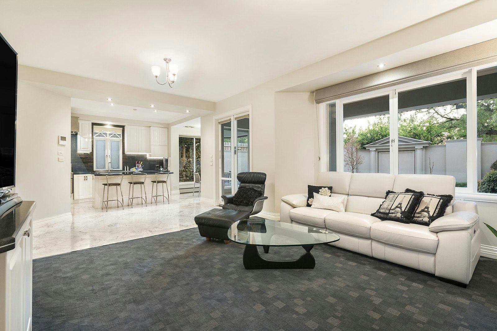 3 Balmerino Avenue, Toorak, VIC