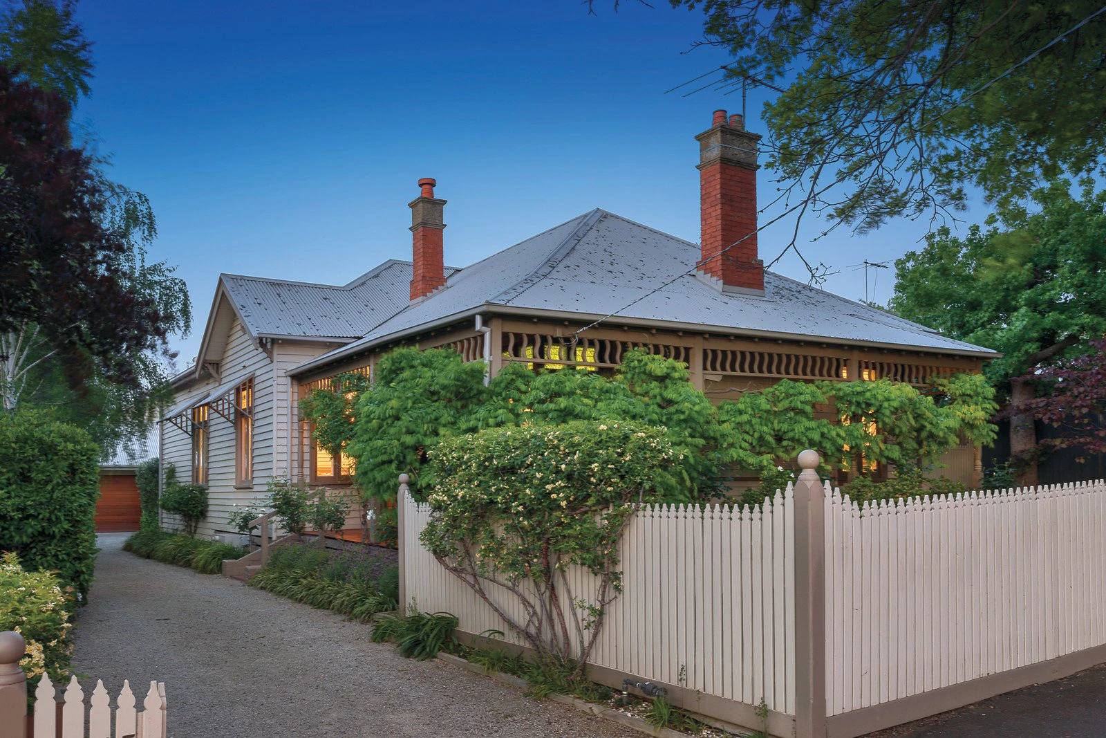 1/145 Prospect Hill Road, Canterbury, VIC