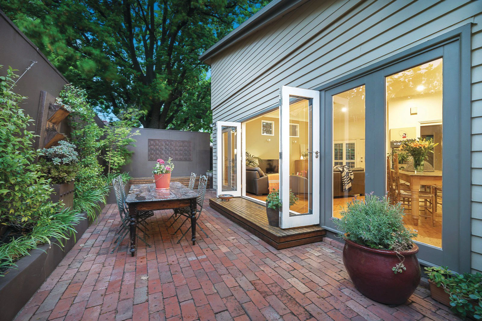 36 Windsor Crescent, Surrey Hills, VIC