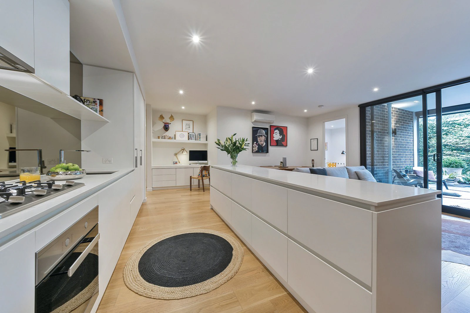 2/721-723 Toorak Road, Kooyong, VIC