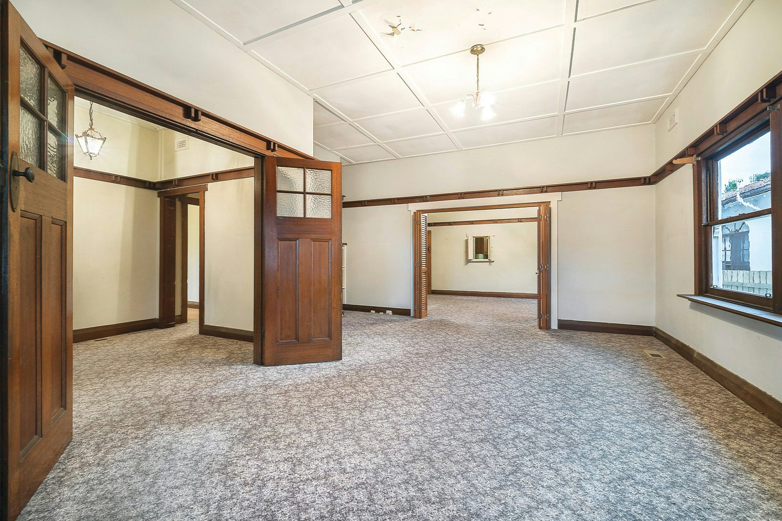 8 Oulton Street, Caulfield North, VIC