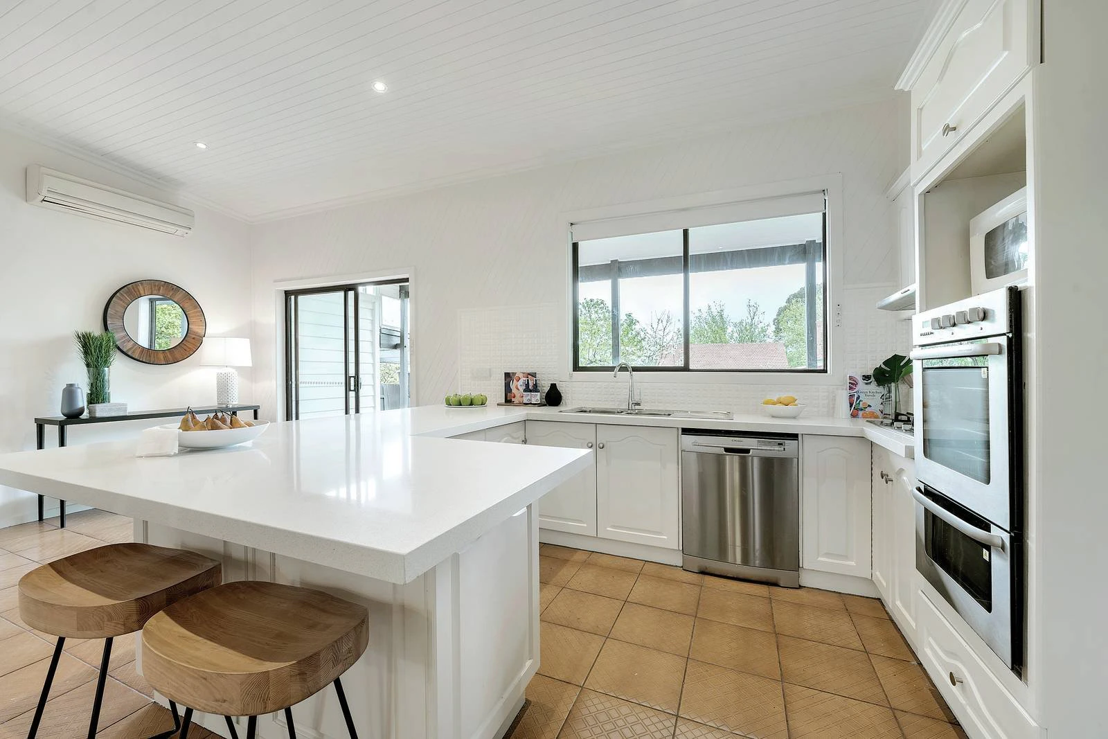 15 The Avenue, Malvern East, VIC
