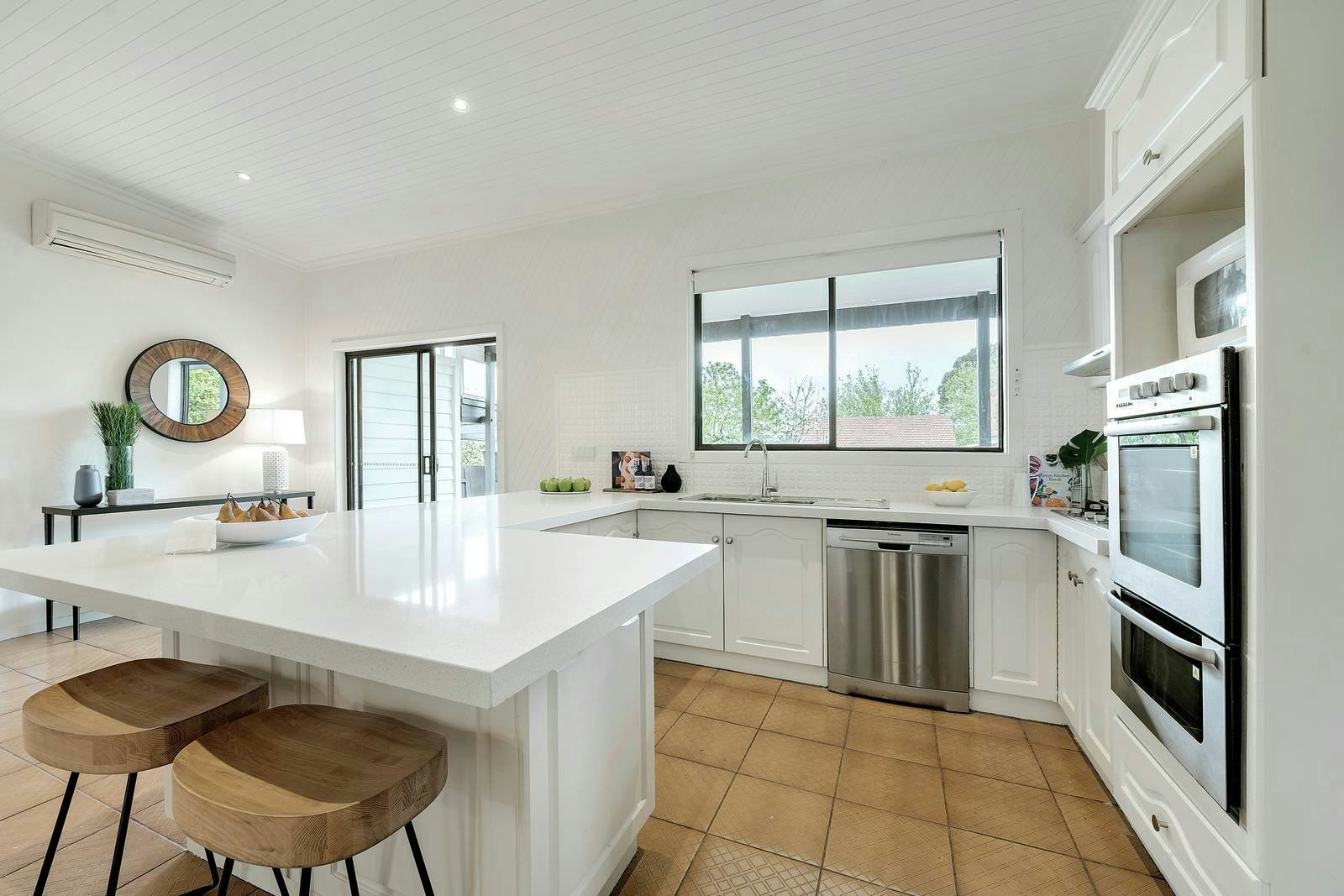 15 The Avenue, Malvern East, VIC