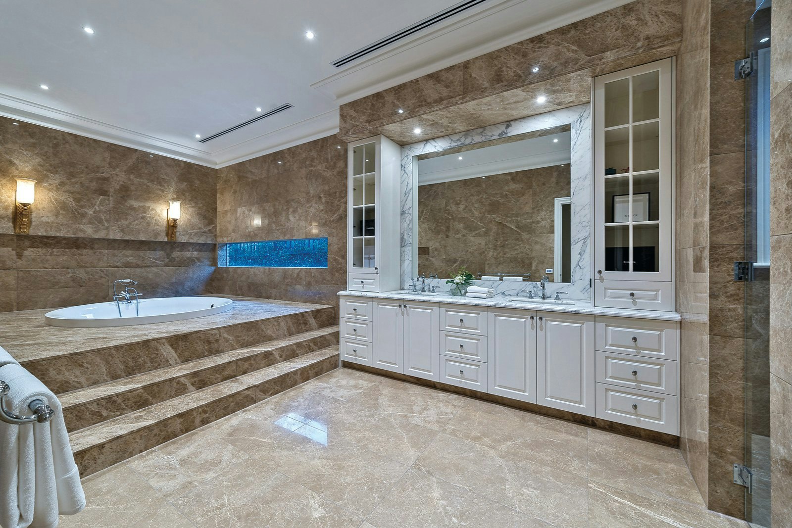 18 Glenroy Road, Hawthorn, VIC