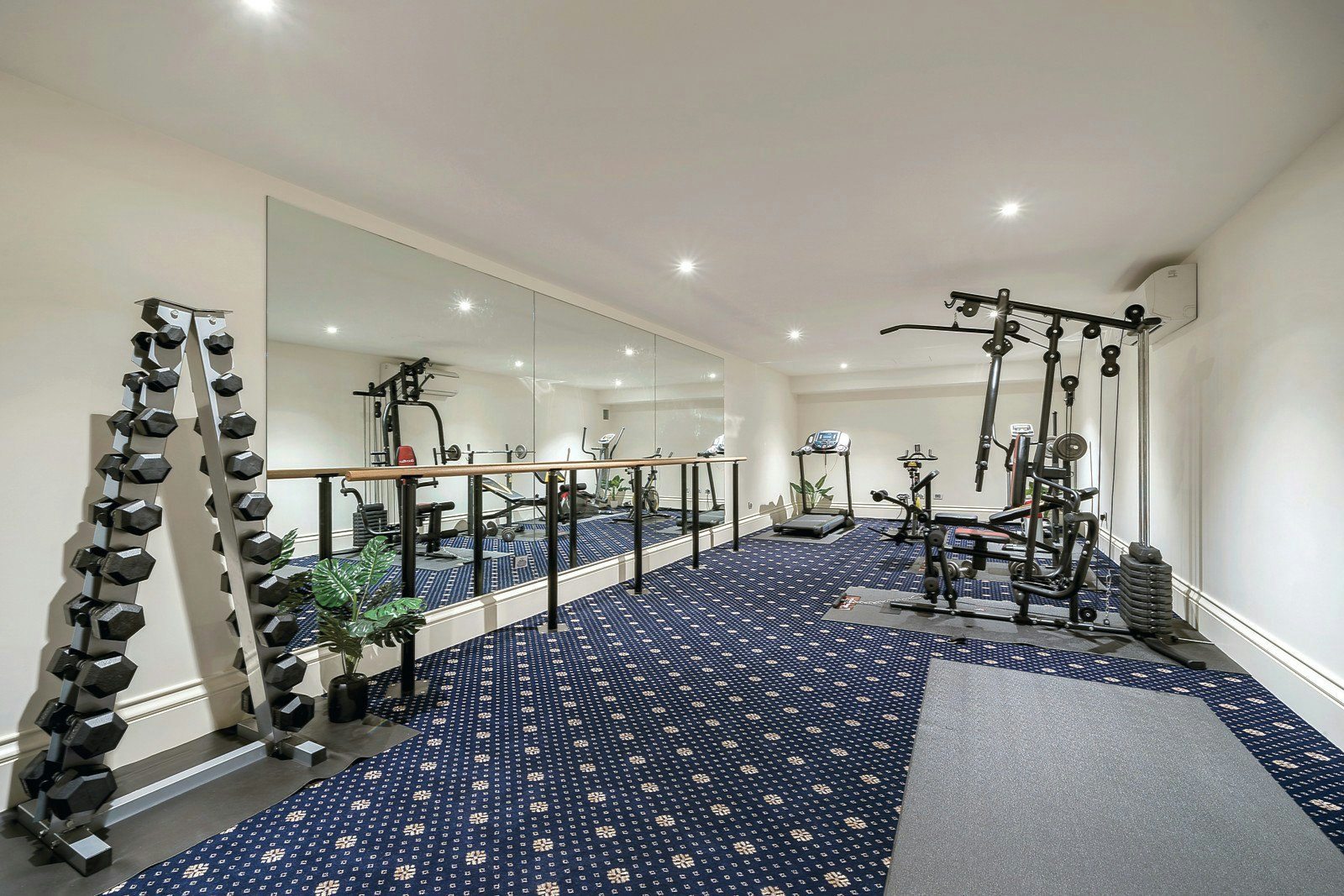 18 Glenroy Road, Hawthorn, VIC