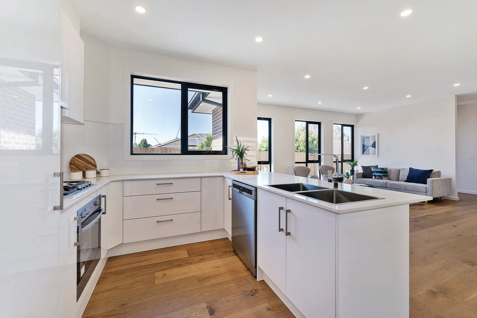 2/23 May Park Avenue, Ashwood, VIC